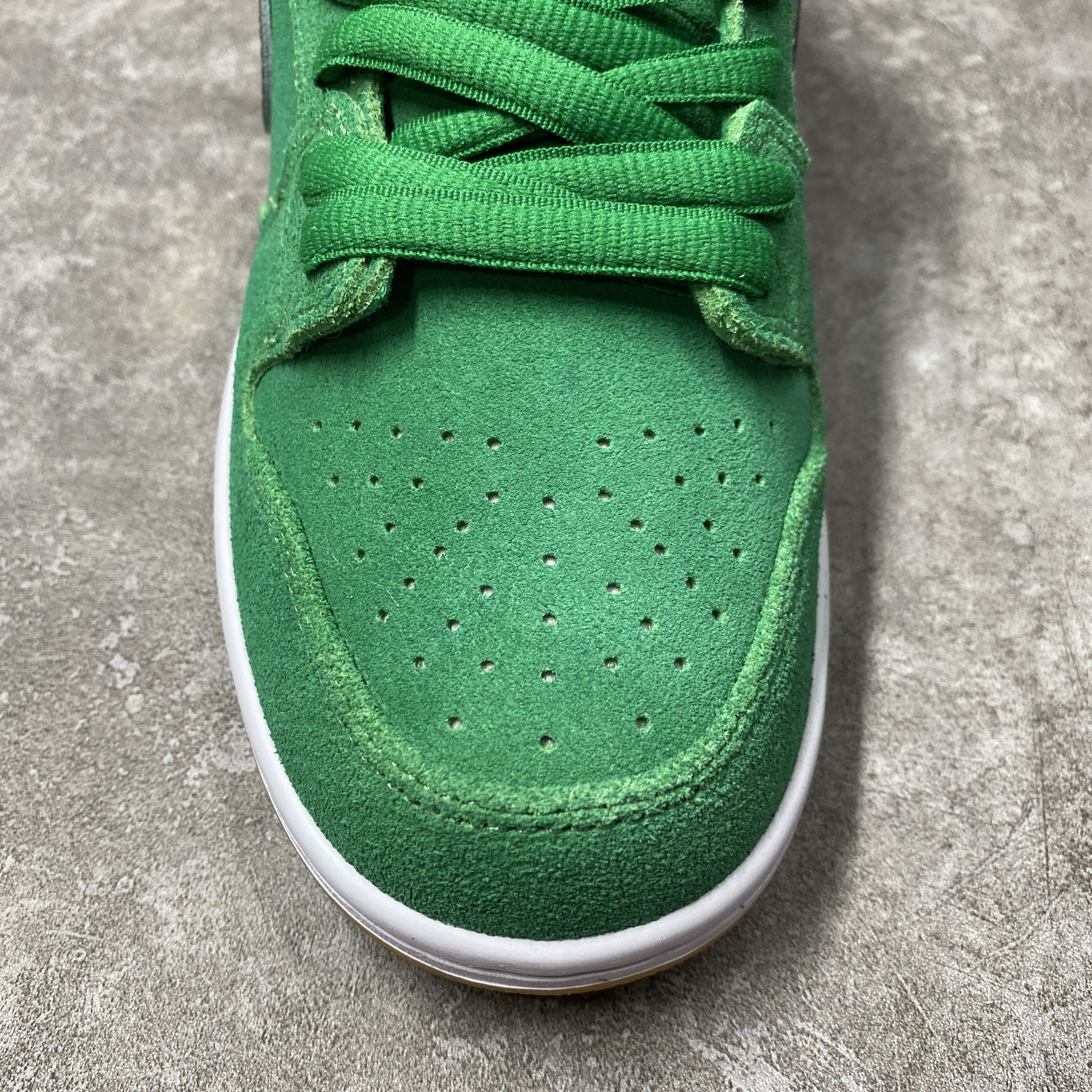 nike sb dunk low pro st. patR1ck