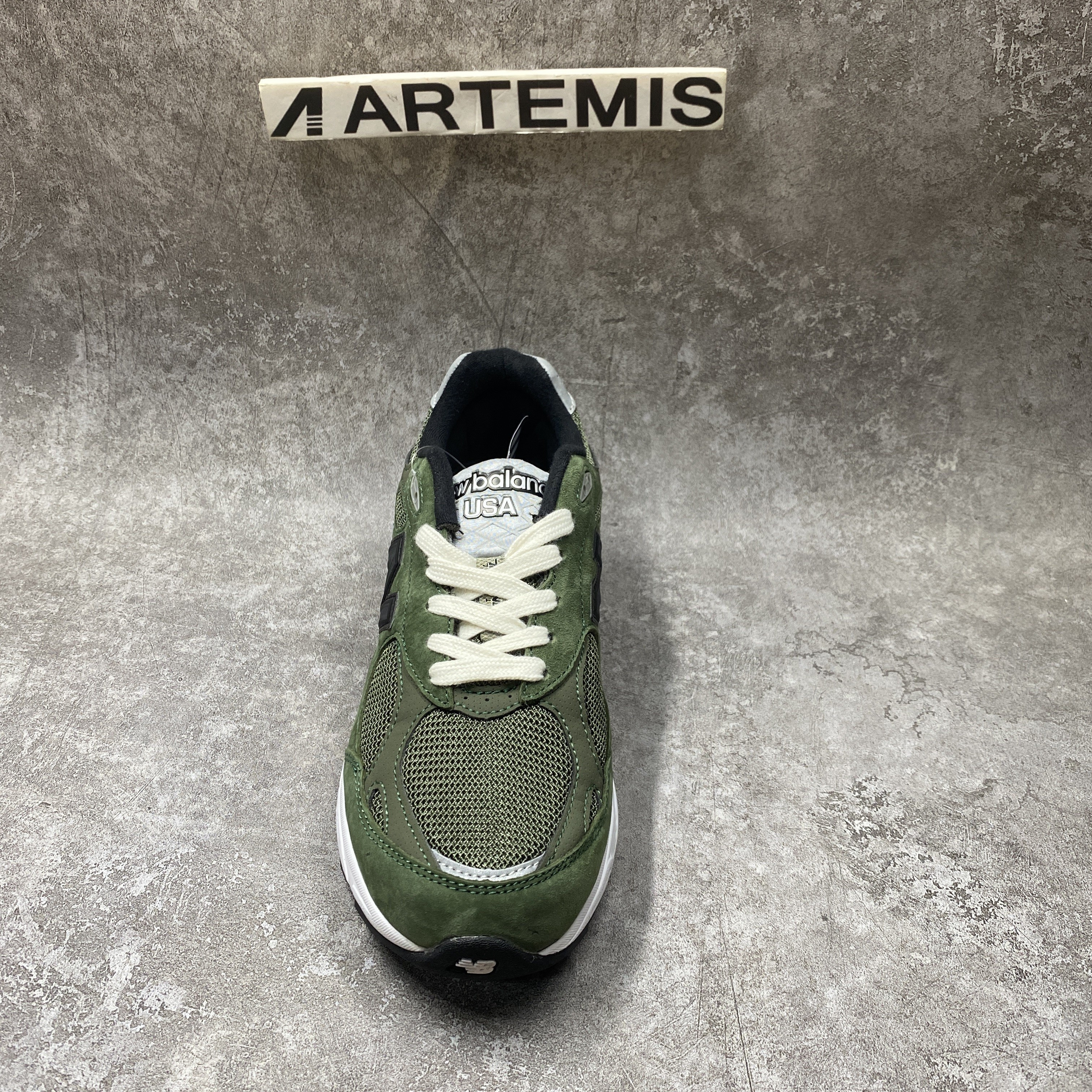 new Ba1an*e 990v3 jjjjound olive