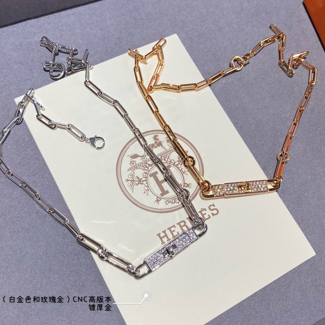 H**mes belt button necklace