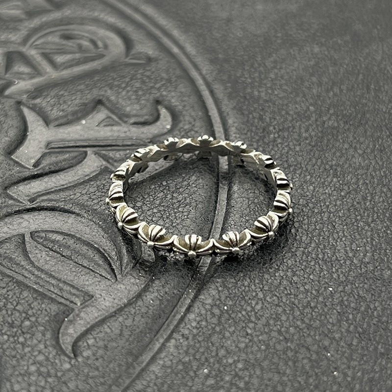 Ch**me He**ts distressed full cross ring