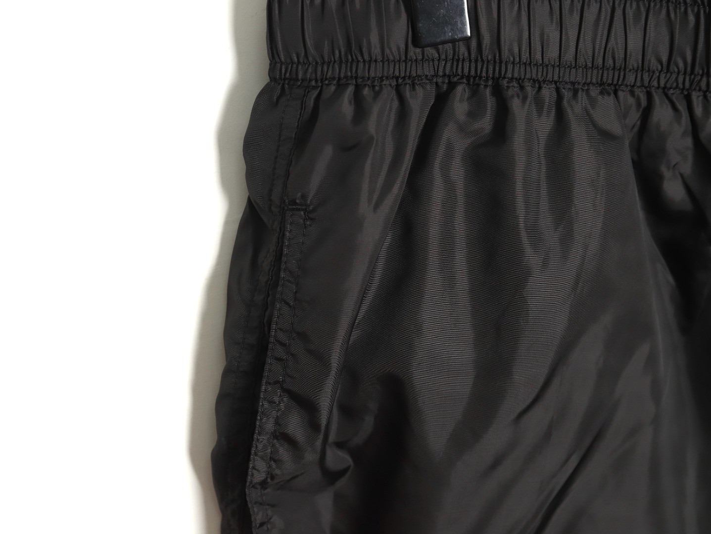 M0nc1er shorts