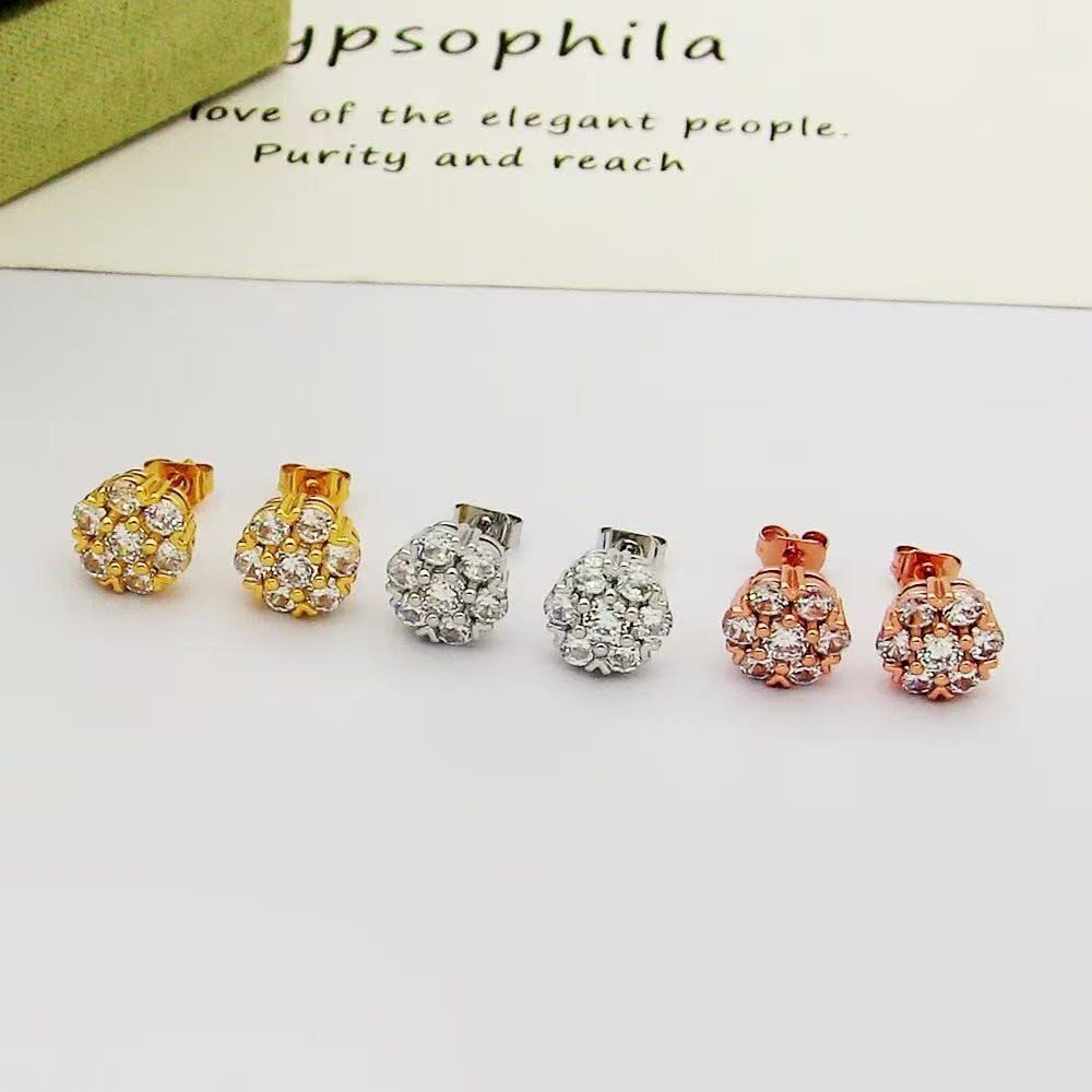 V*N CL*F & arpels fleurette earrings