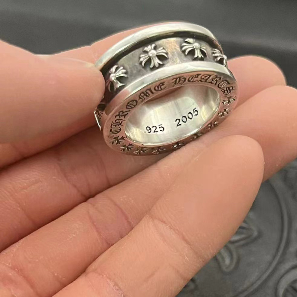 Ch**me He**ts ring