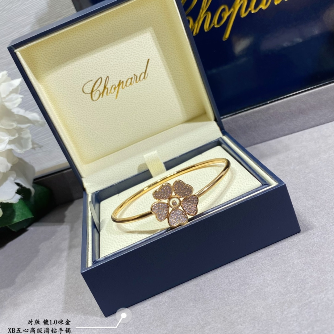 Ch0pard five he**ts full di*m*nd bracelet