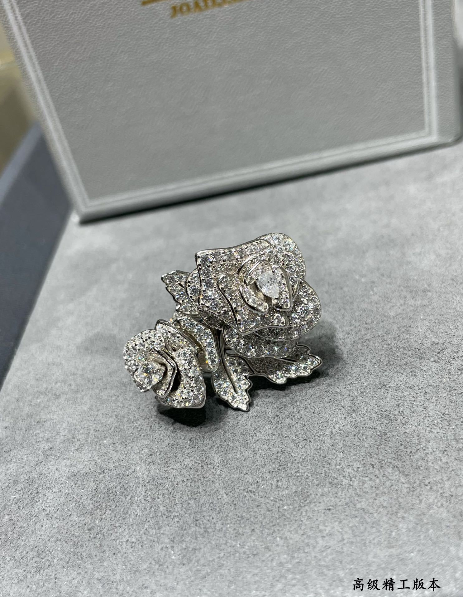 rose D*or bagatelle ring