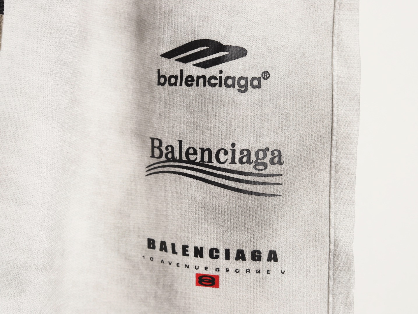 Ba*len*cia*ga shorts