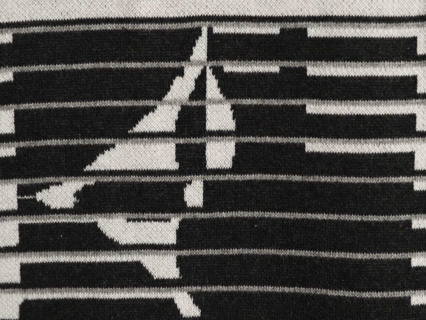 l0*is V*t0n knitting short-sleeved t-shirt