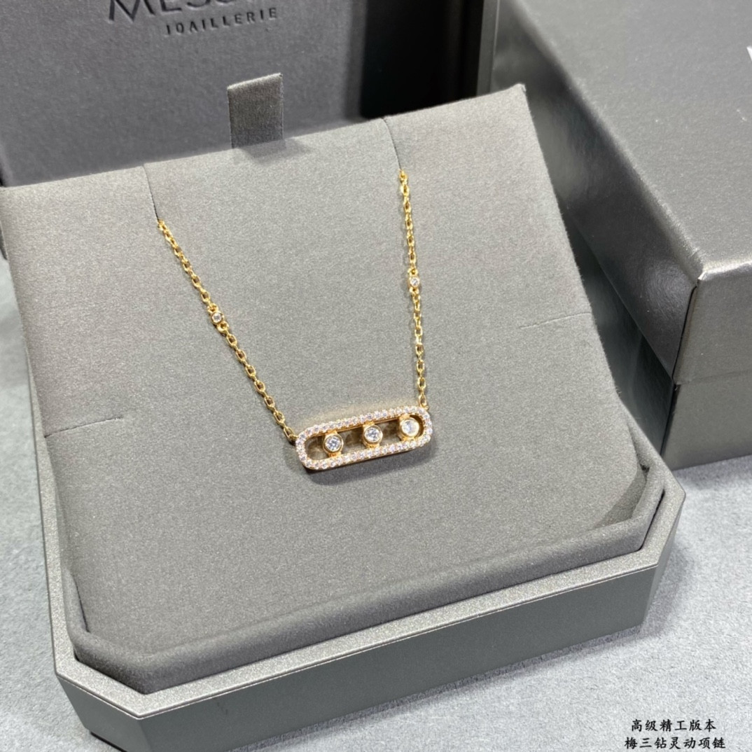 Mes1kaa full di*m*nd moving necklace
