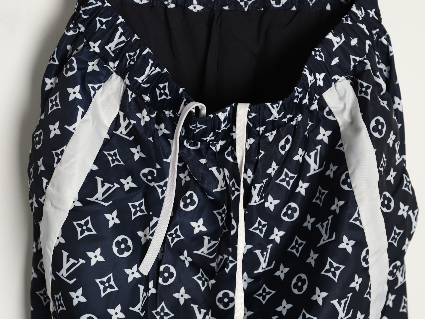l0*is V*t0n pants suit