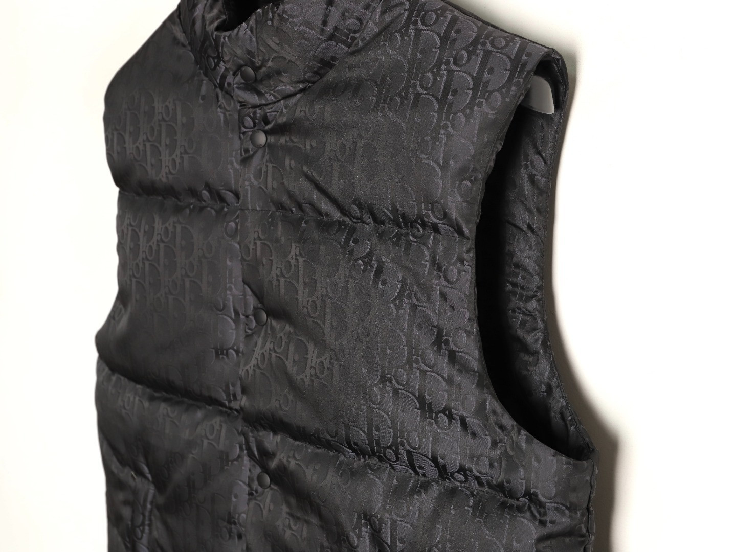 D*or 25fw puffer vest