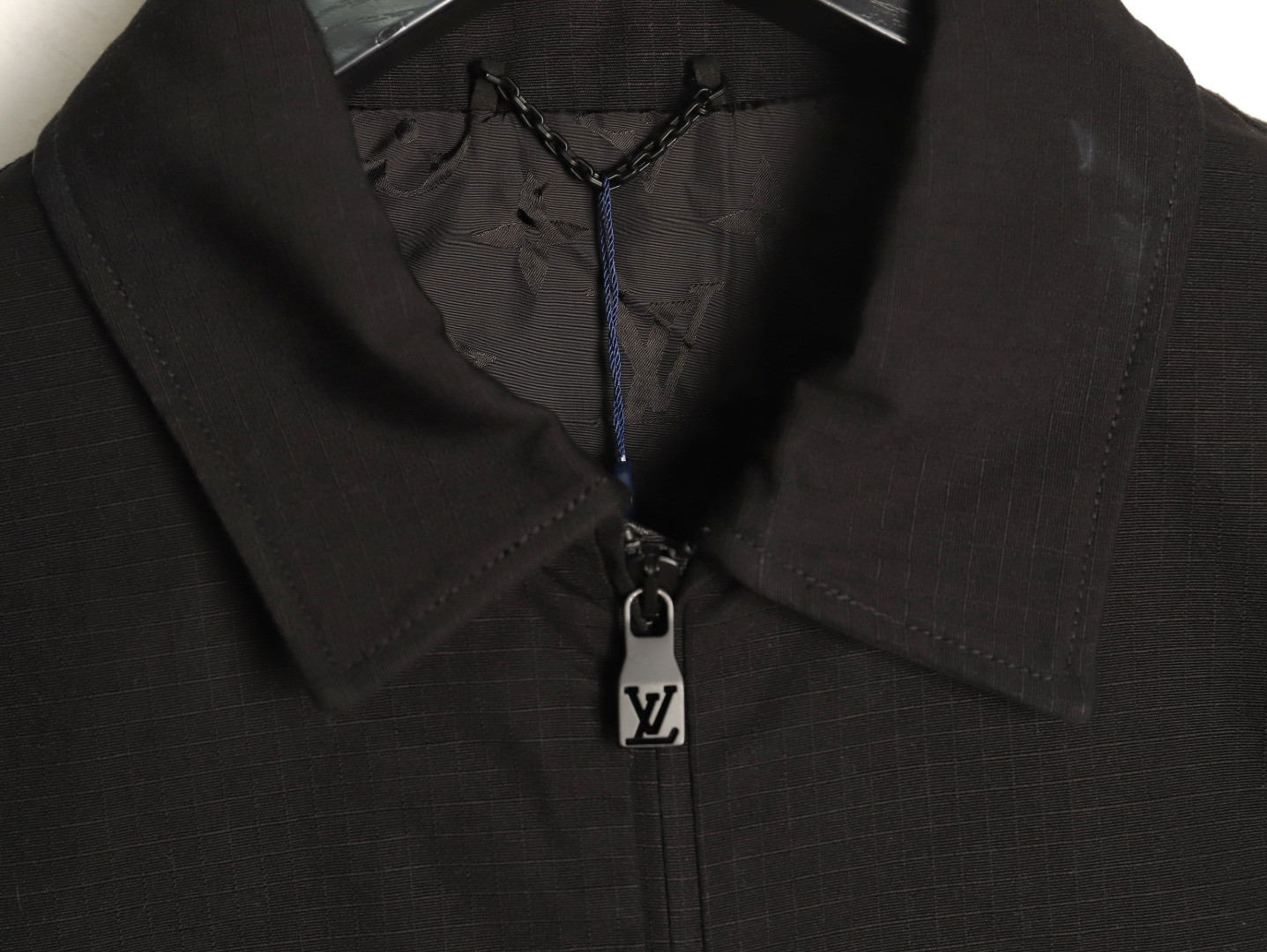 l0*is V*t0n lv jacket