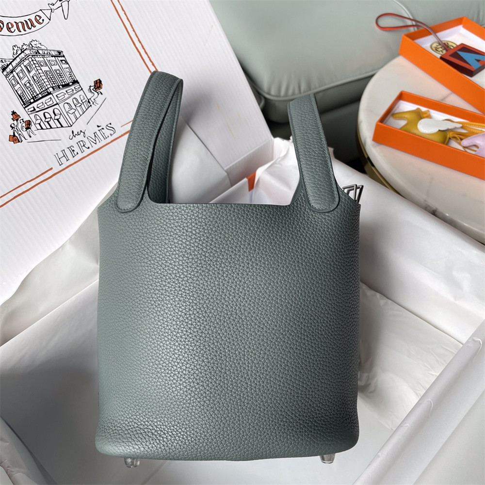 H**mes picotin 18cm almond green without original box