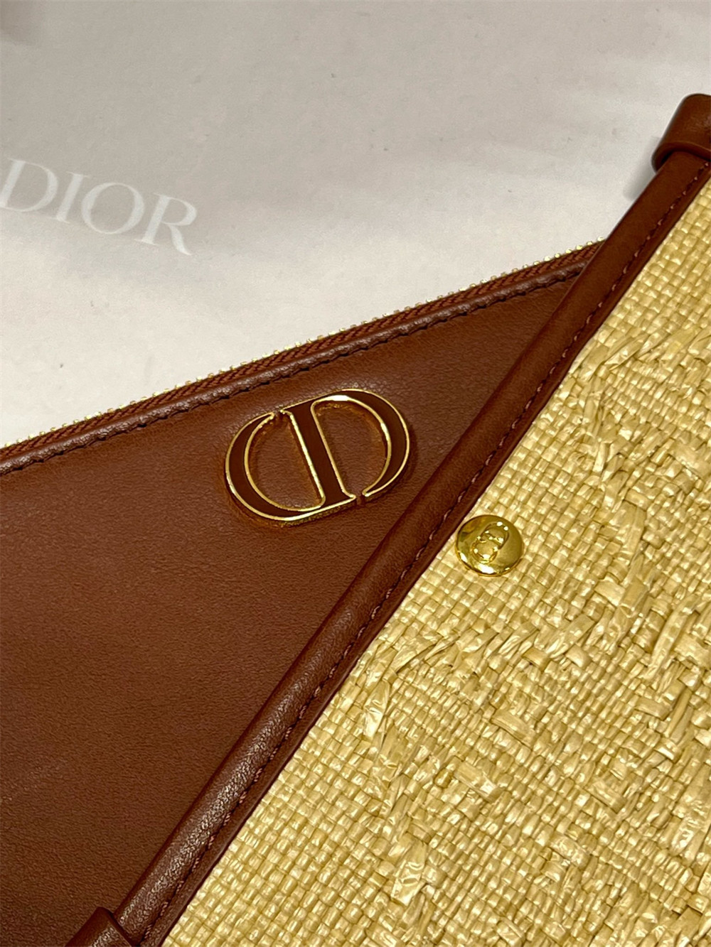D*or 30 montaigne avenue weav 22.5 x 12.5 x 6.5 cm
