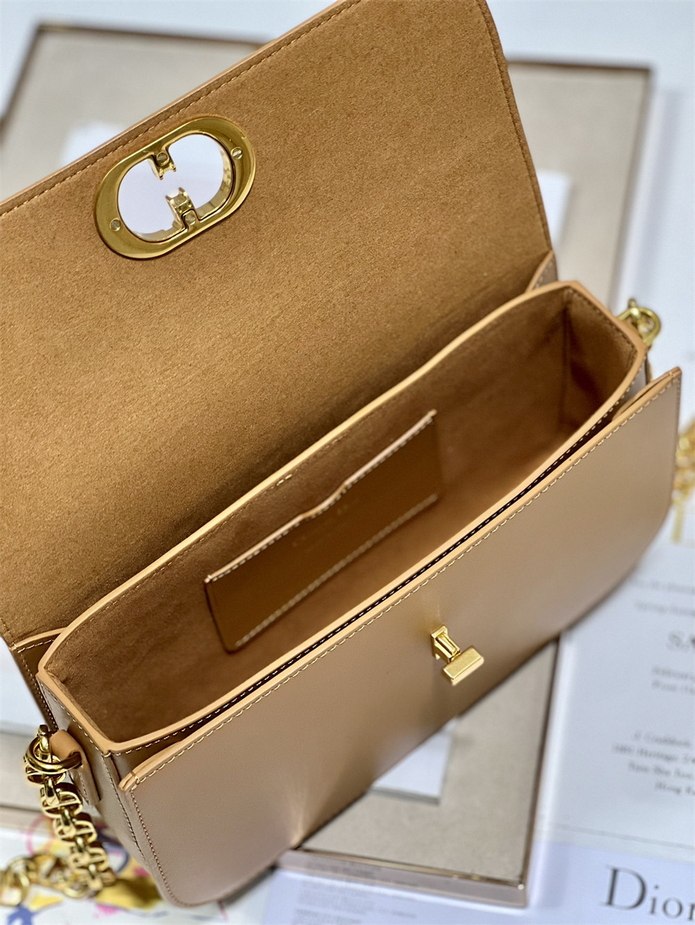 D*or 30 montaigne avenue caramel 22.5 x 12.5 x 6.5 cm