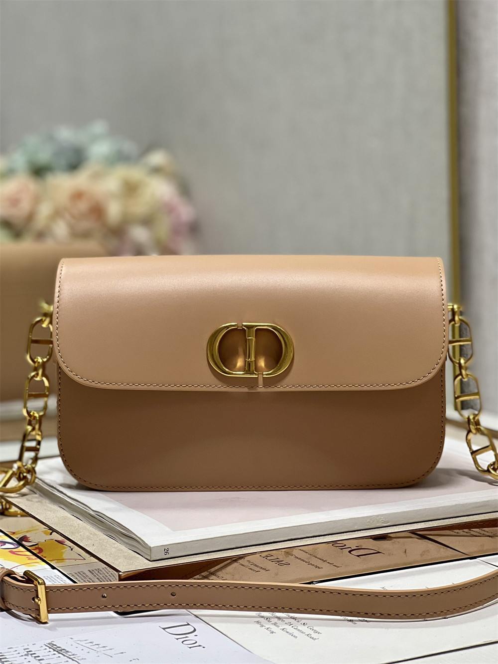 D*or 30 montaigne avenue pink 22.5 x 12.5 x 6.5 cm
