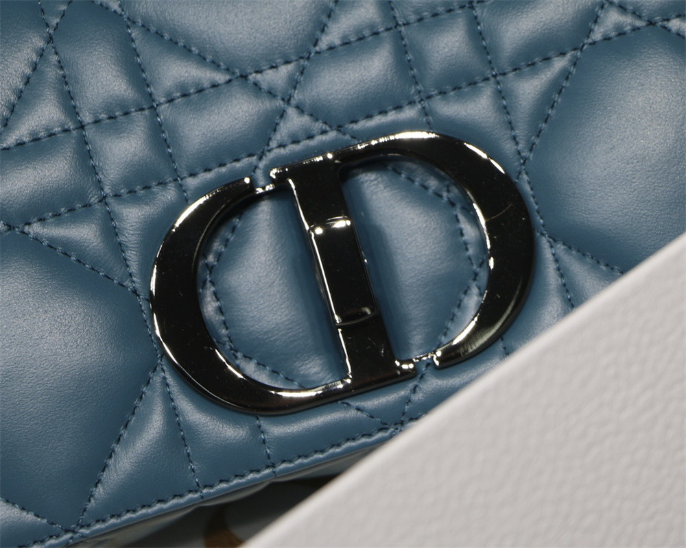 small d*or caro bag navy S*pple cannage calfskin with silver hardware 20 x 12 x 7 cm