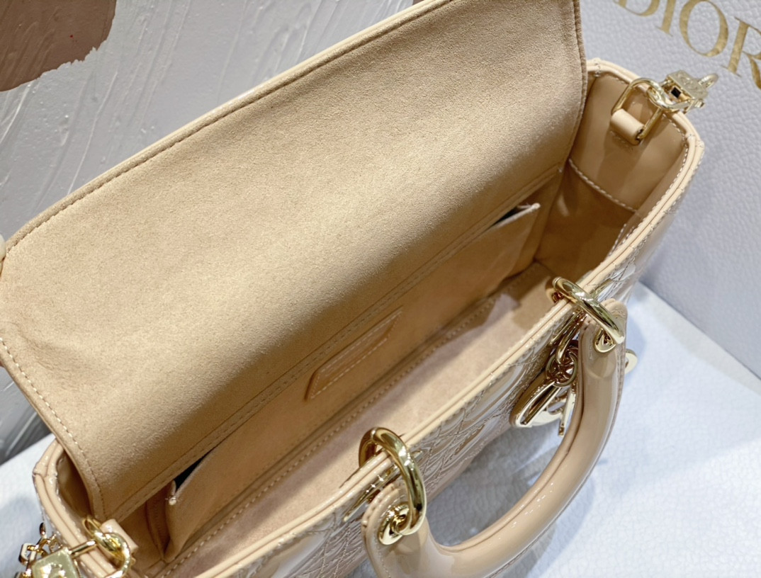 D*or small lady d-joy bag biscuit patent 26x6x14cm