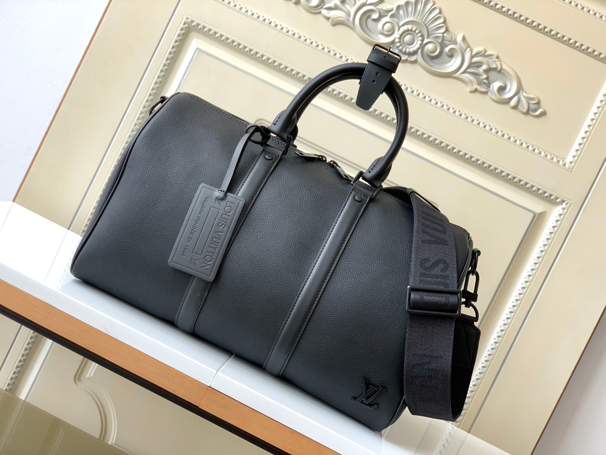 l0*is V*t0n keepall bandoulière 50 m57088