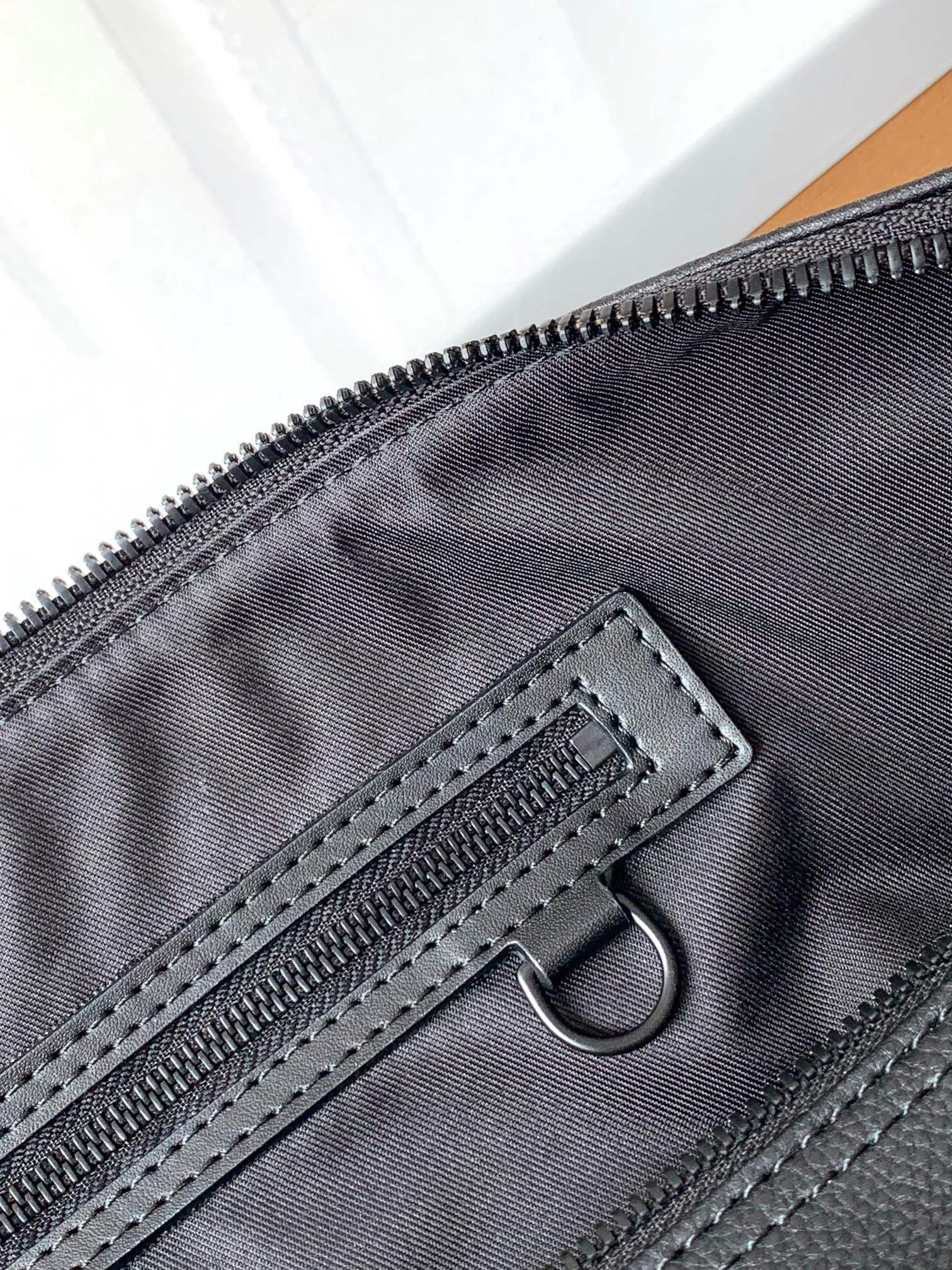 l0*is V*t0n keepall bandoulière 50 m57088
