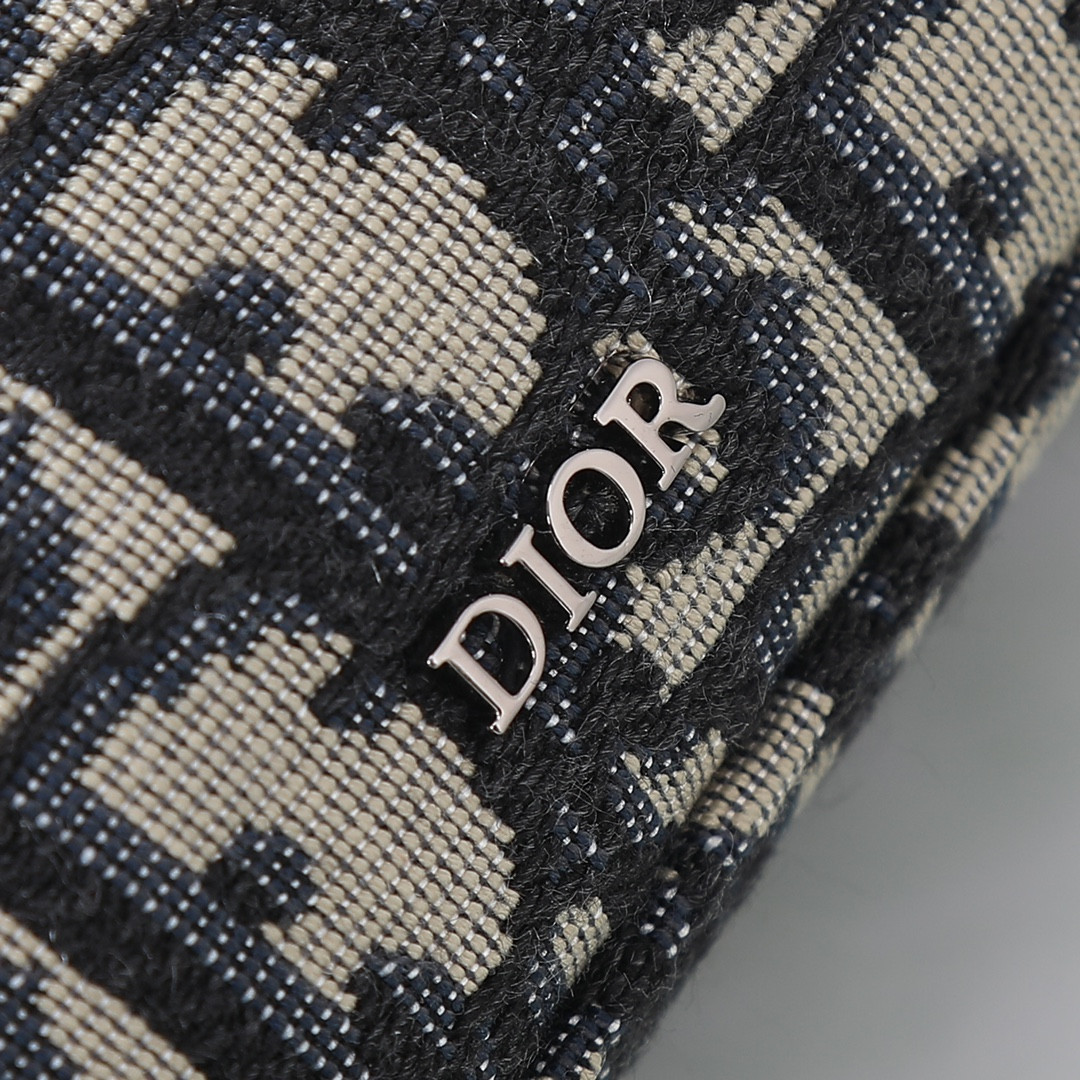 d*or safari N0*H-south tote bag beige and black d*or oblique jacquard 8.5 x 9.5 x 3 inches