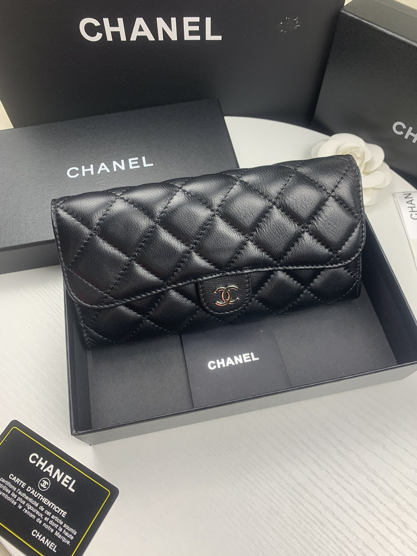 Ch*el flap wallet black 19.5 x10 cm