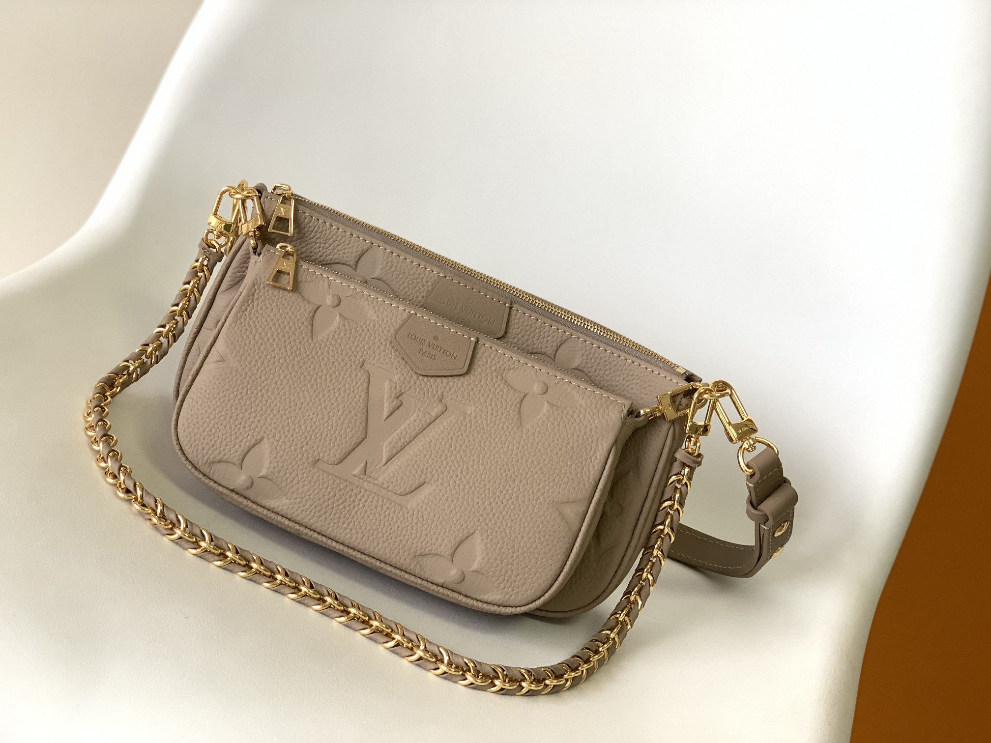l0*is V*t0n multi pochette accessoires gray 9.4 x 5.3 x 1.6 inches