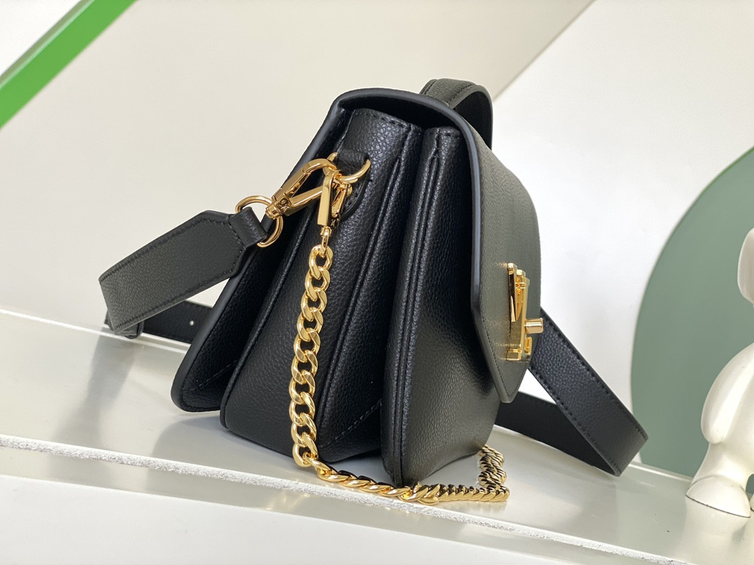 lv m22735 oxF0rd 8.7 x 6.3 x 3.7 inches