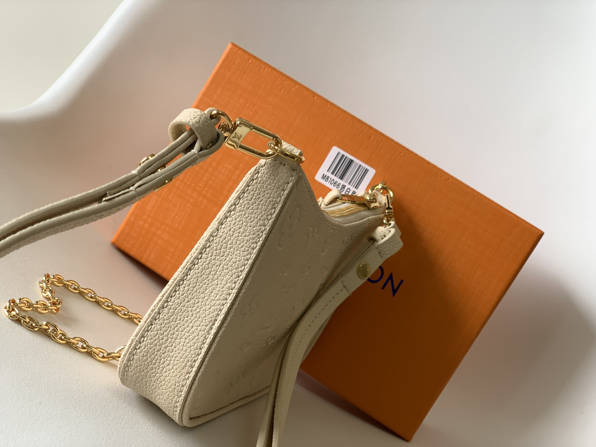 LV EASY POUCH ON STRAP M81066 7.5 x 4.5 x 1.2 inches