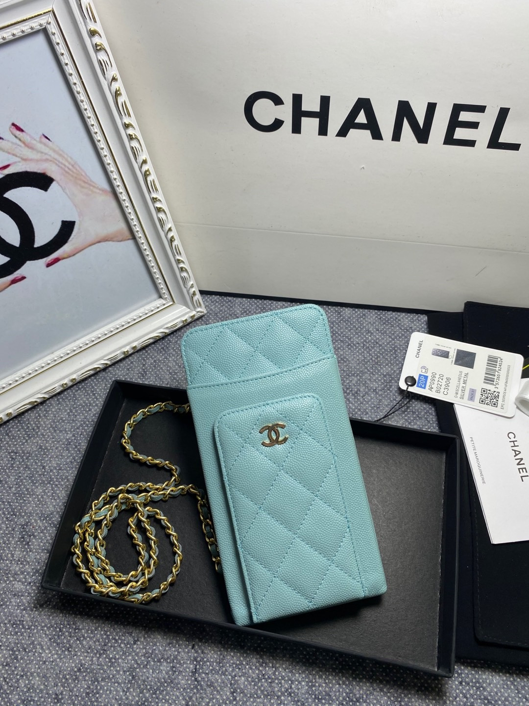 Ch*el long zipped wallet 19-11cm