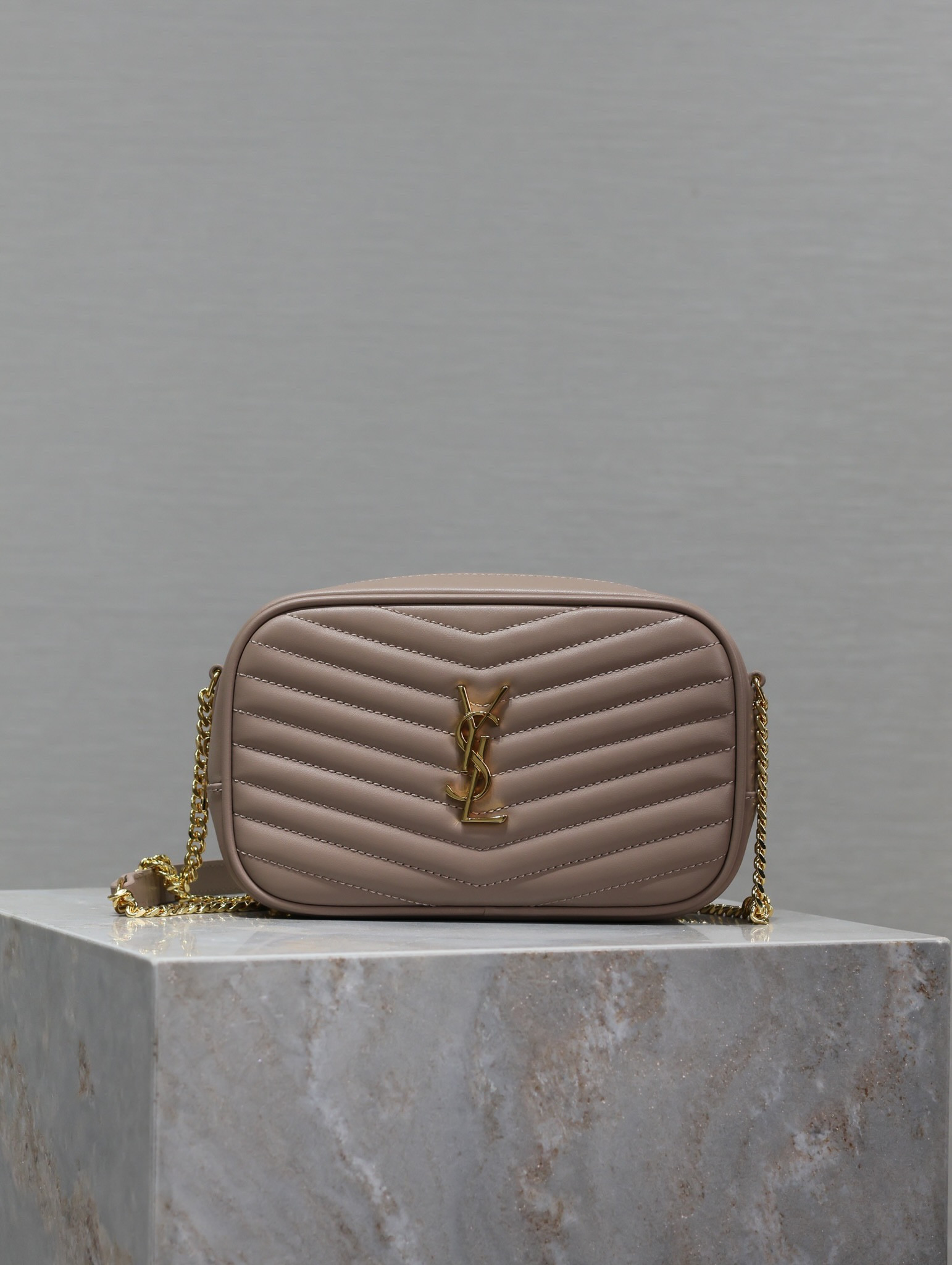 Y*L mini lou in quilted leather 7.5 x 4.1 x 2 inches