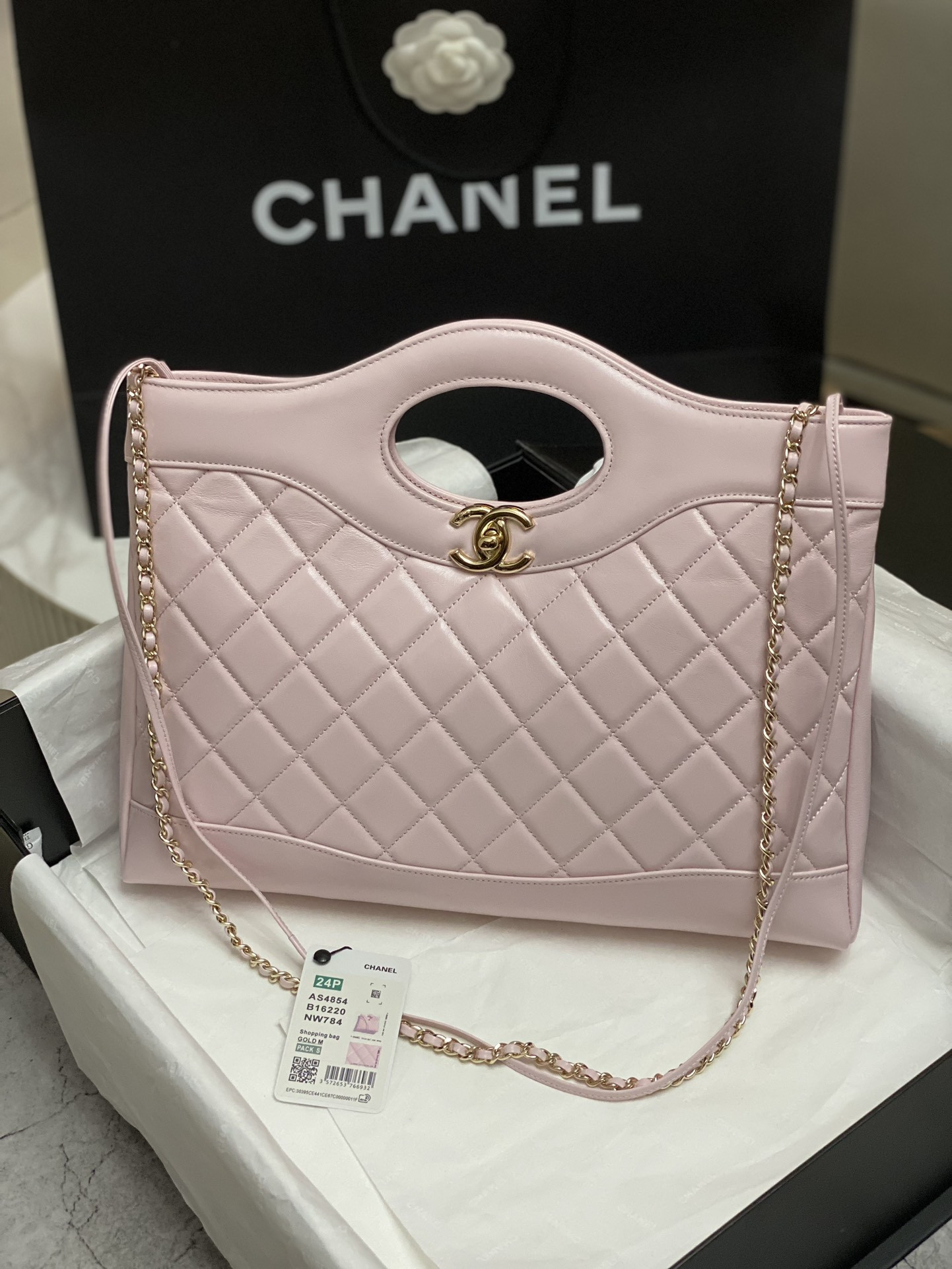 Ch*el shopping bag shiny lambskin & gold-tone metal 35x39x8cm