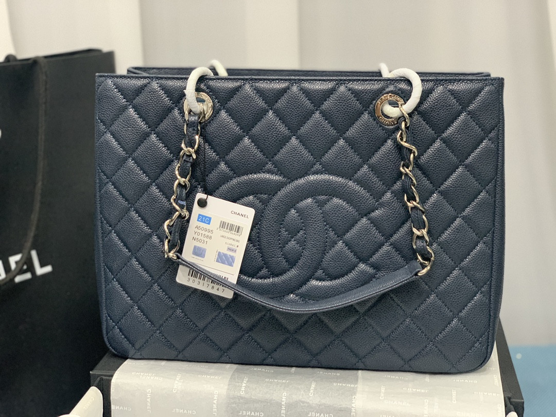 Ch*el gst caviar leather hardware 24x33x13cm