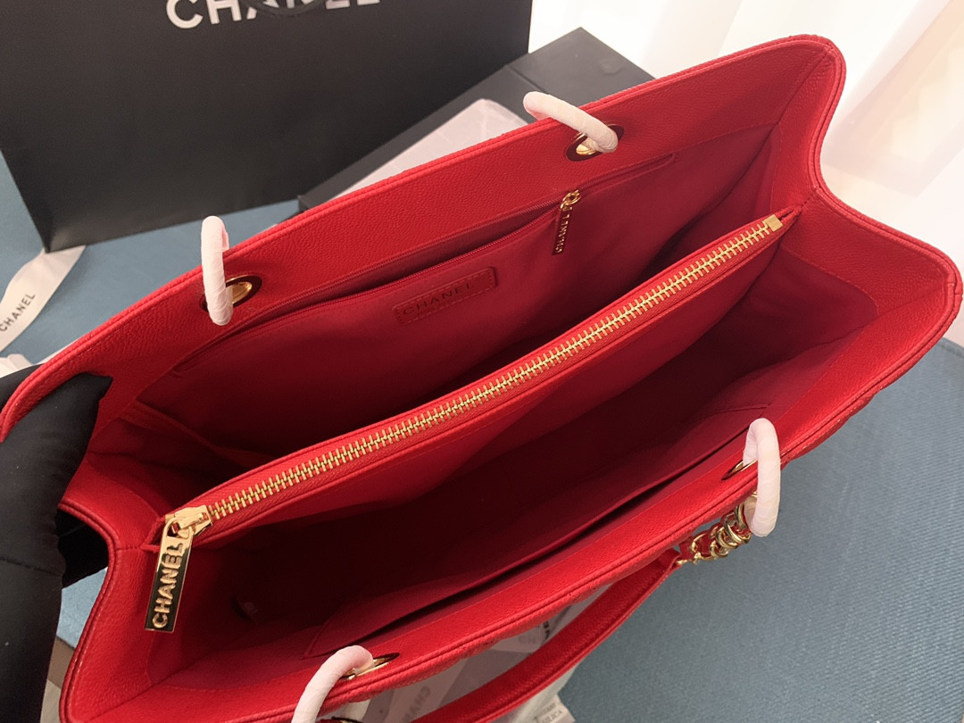 Ch*el gst caviar leather hardware 24x33x13cm