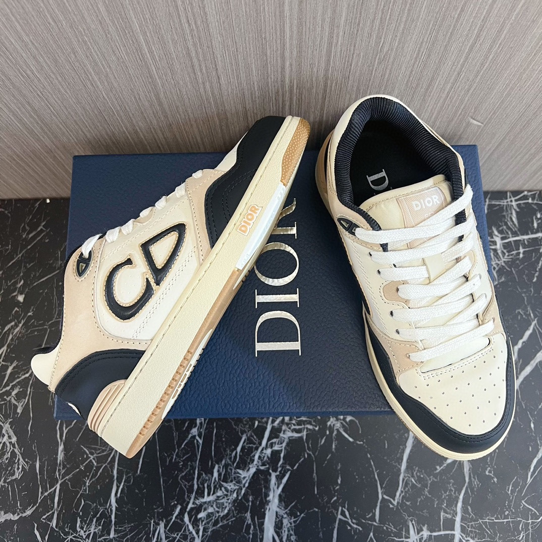 ua D*or b57 low-top sneaker