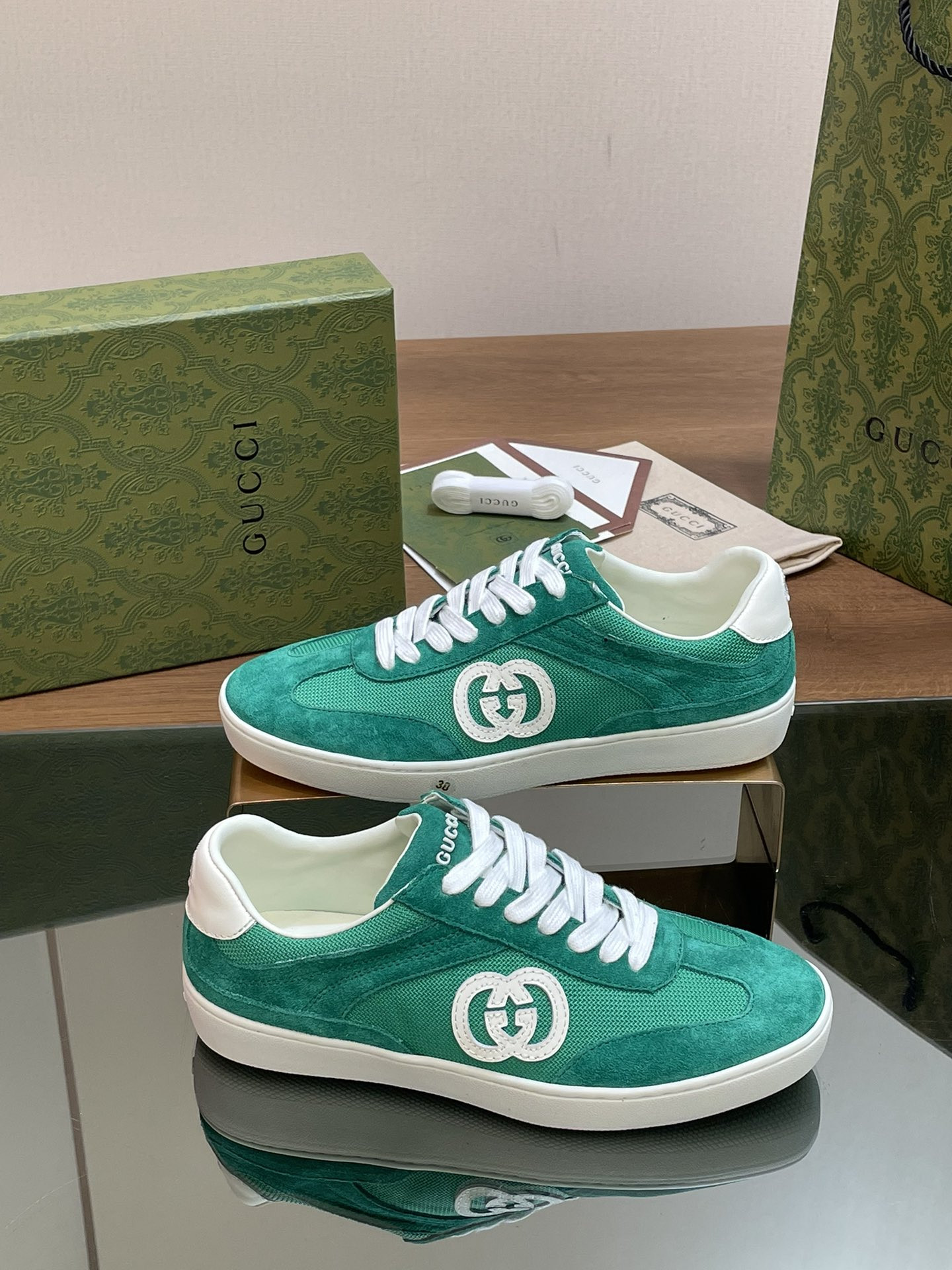 ua G*u*i interlocking g sneaker green