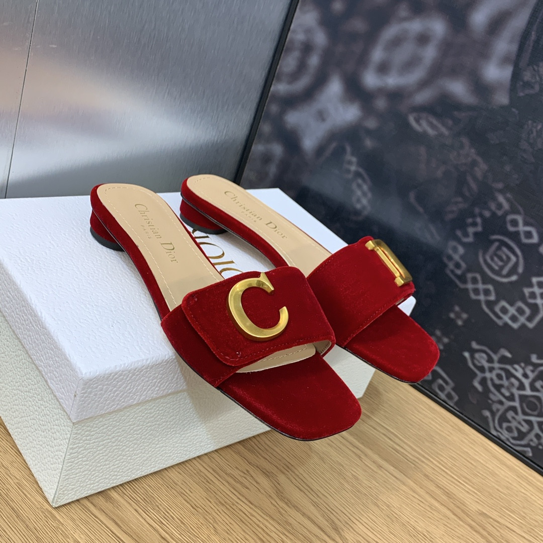 ua D*or or c'est D*or slide