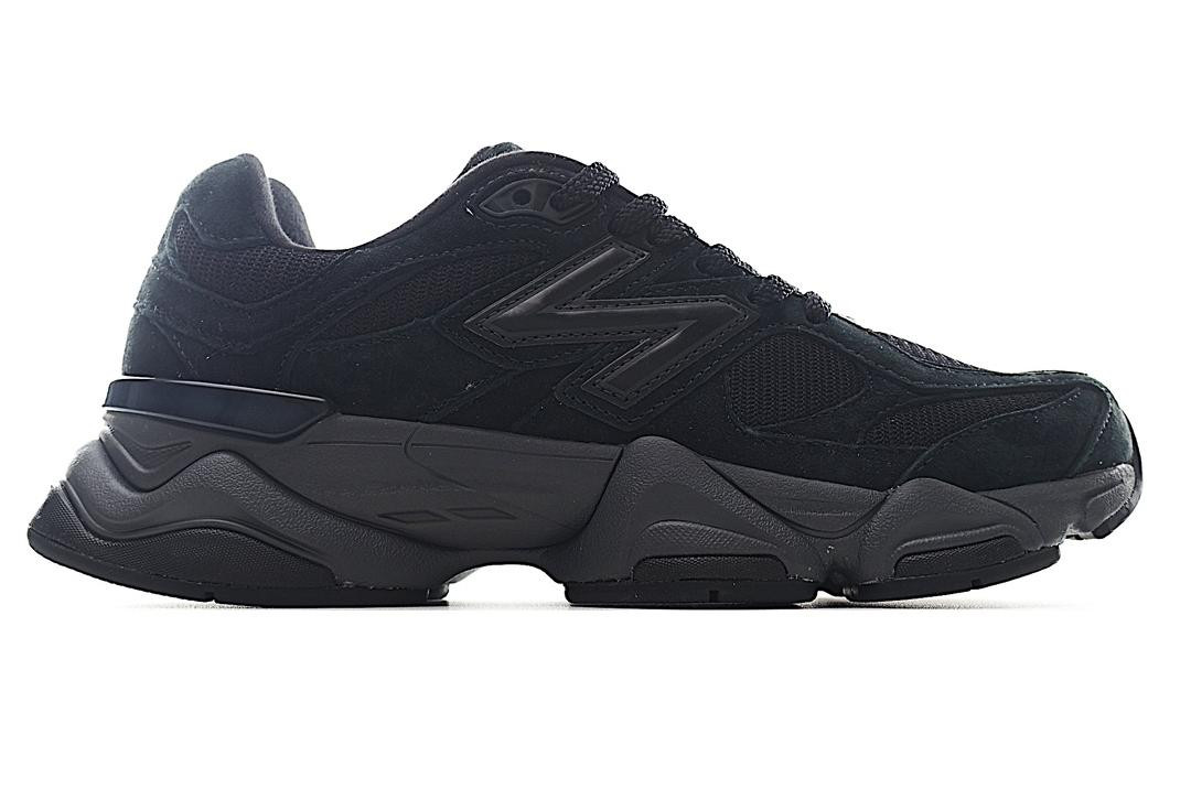 ua new Ba1an*e 9060  triple black