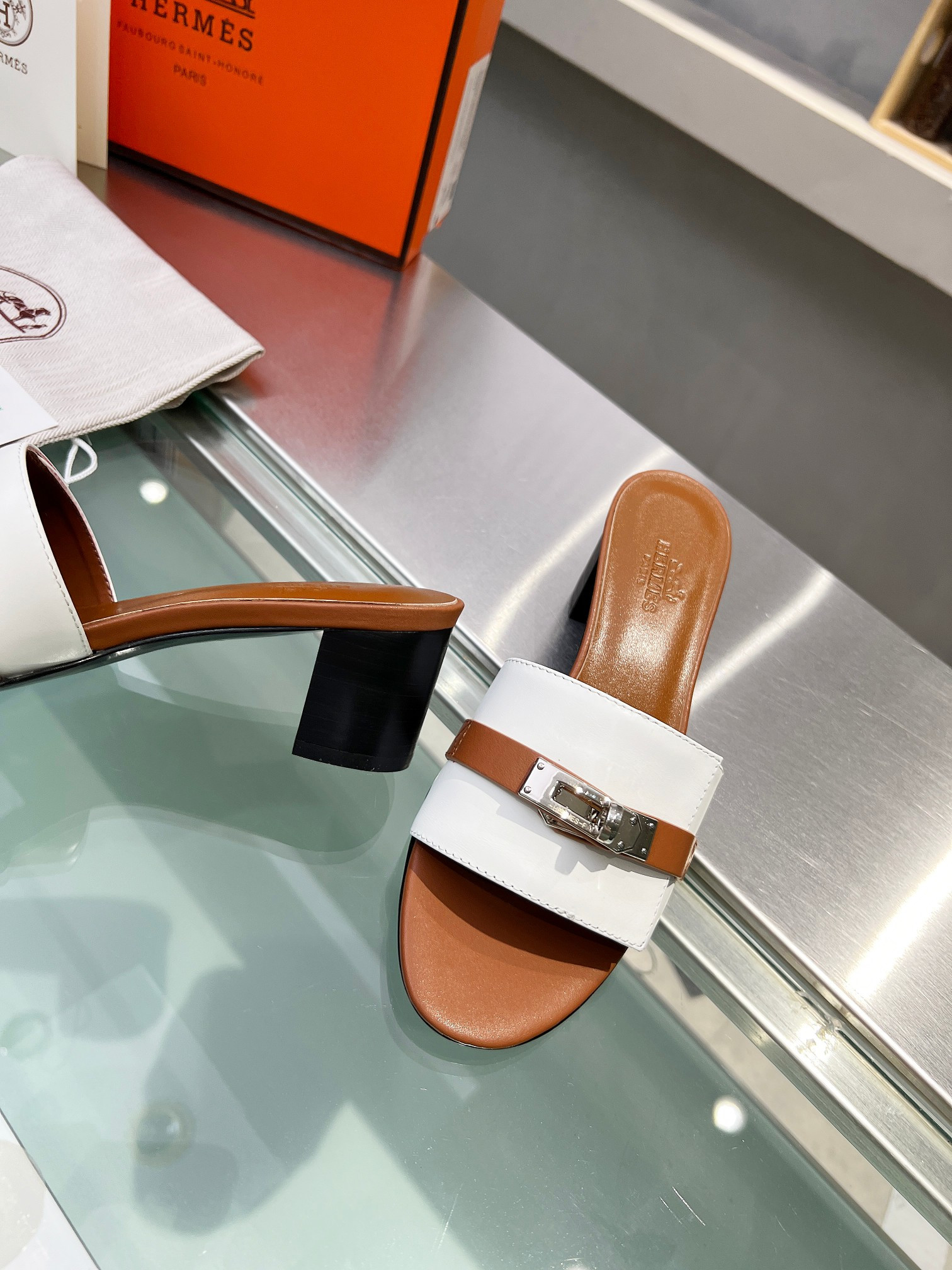 ua H**mes gigi 50 sandal