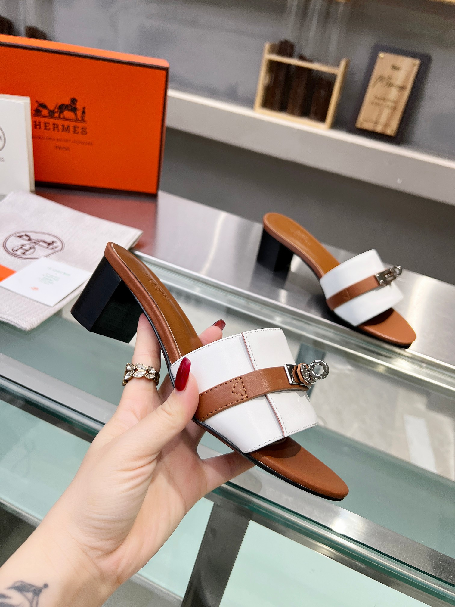 ua H**mes gigi 50 sandal