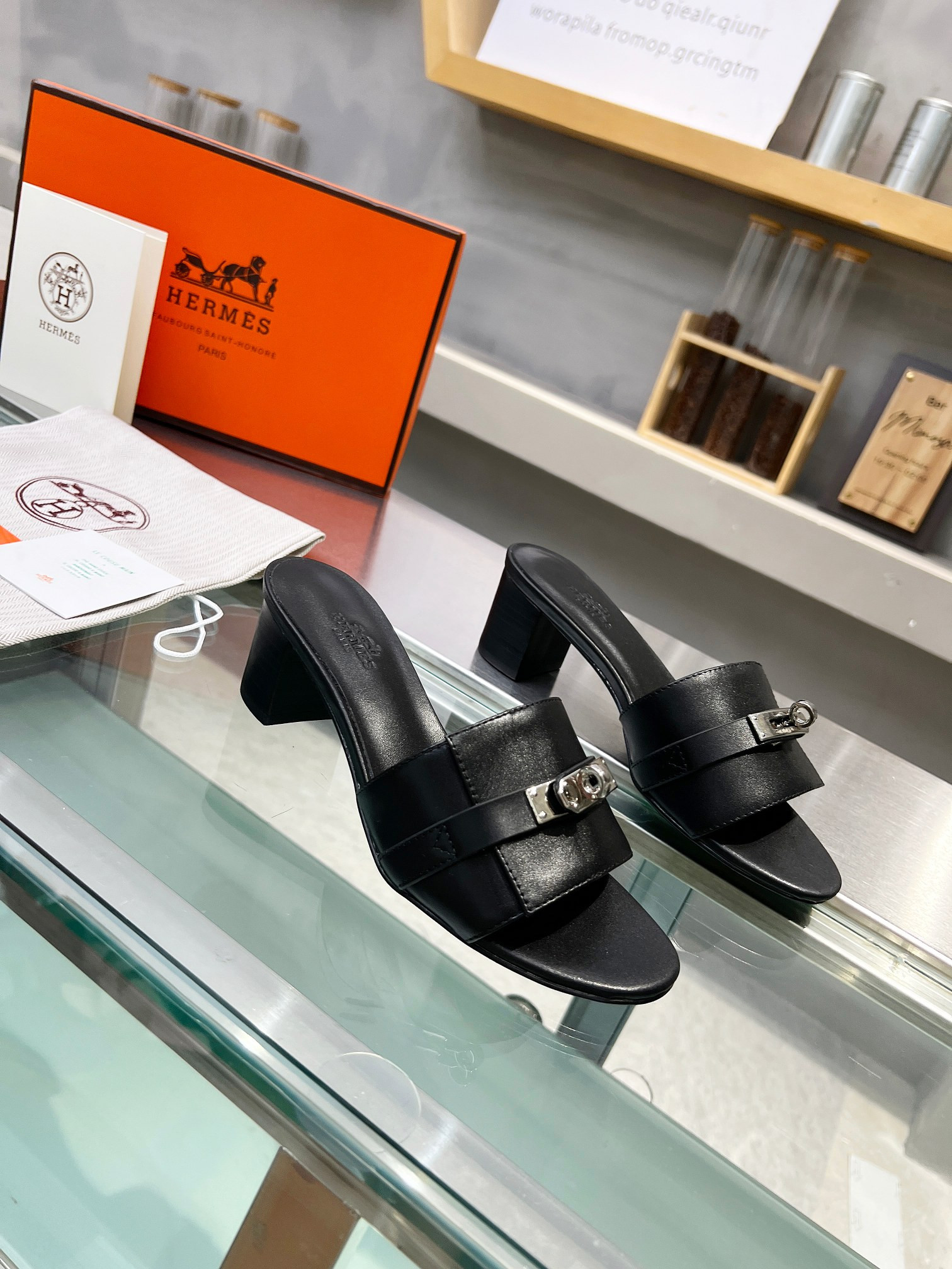 ua H**mes gigi 50 sandal
