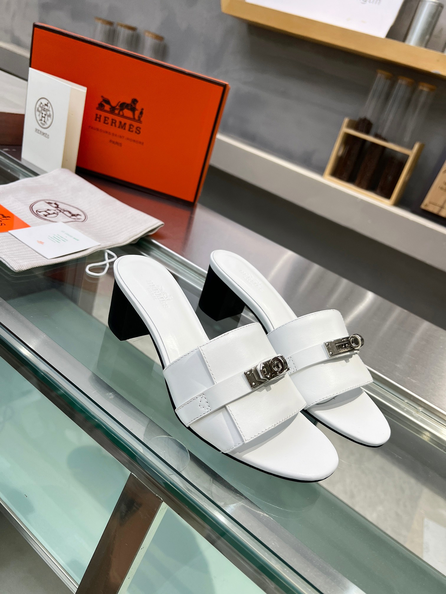 ua H**mes gigi 50 sandal