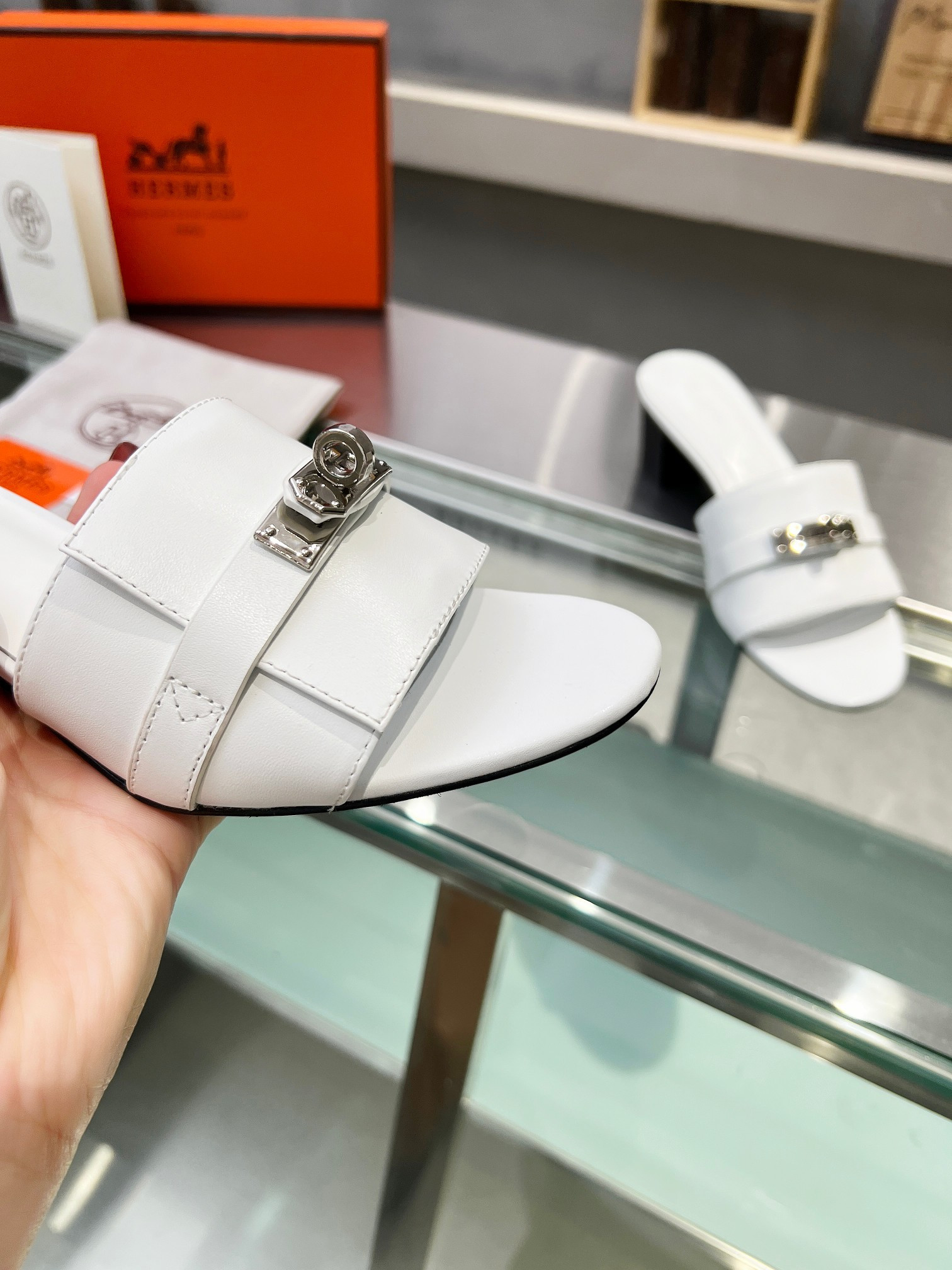 ua H**mes gigi 50 sandal