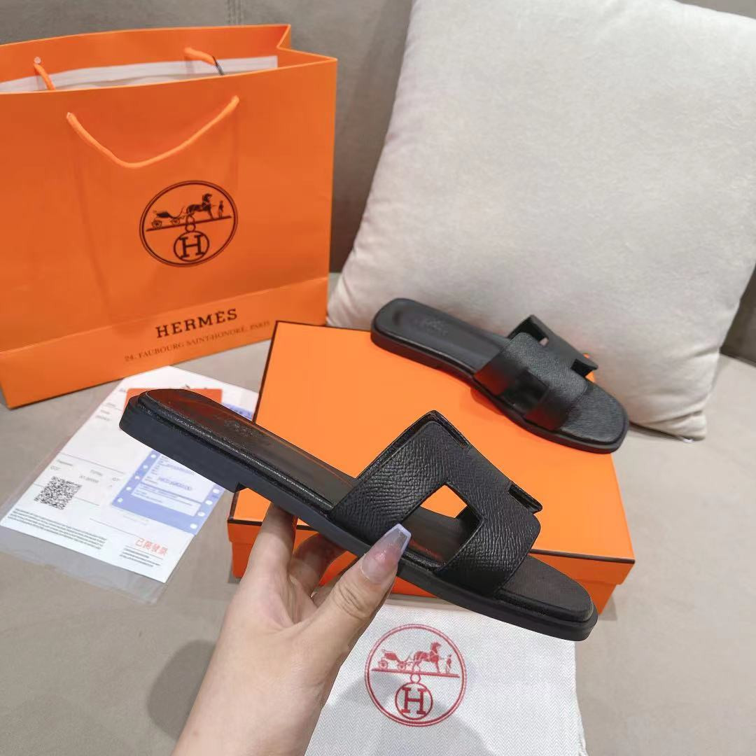 ua H**mes oran sandal