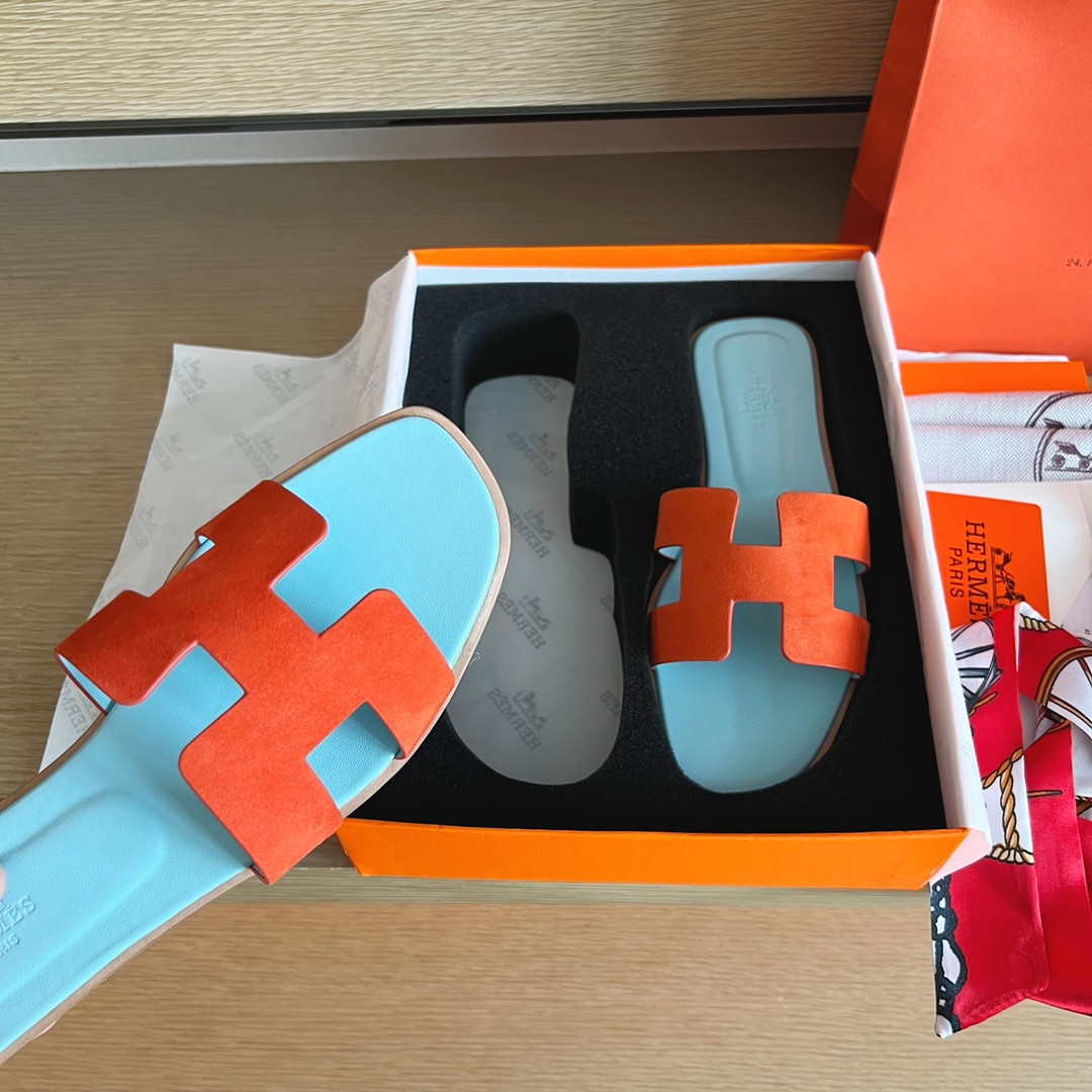 ua H**mes oran sandal