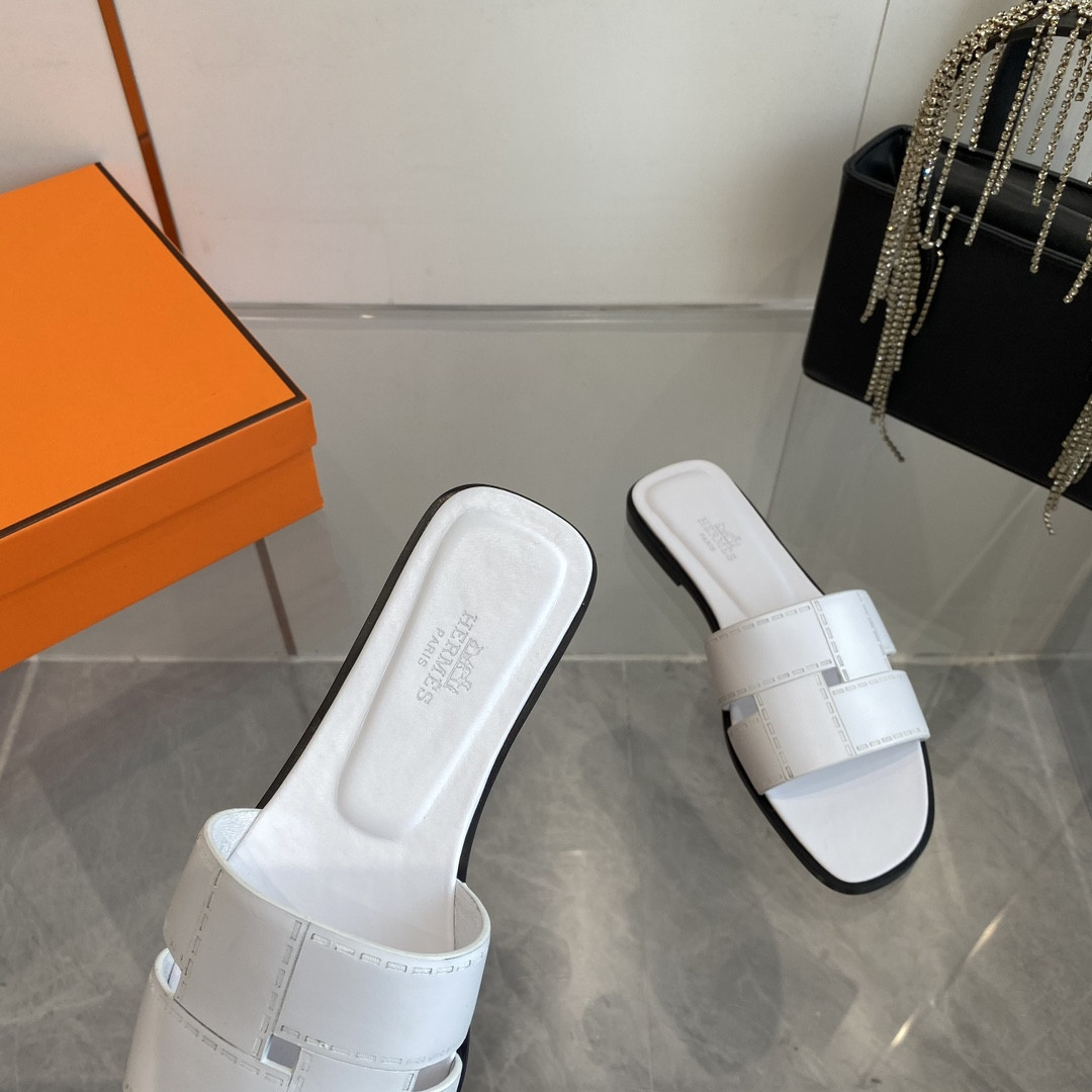 ua H**mes idioma sandal