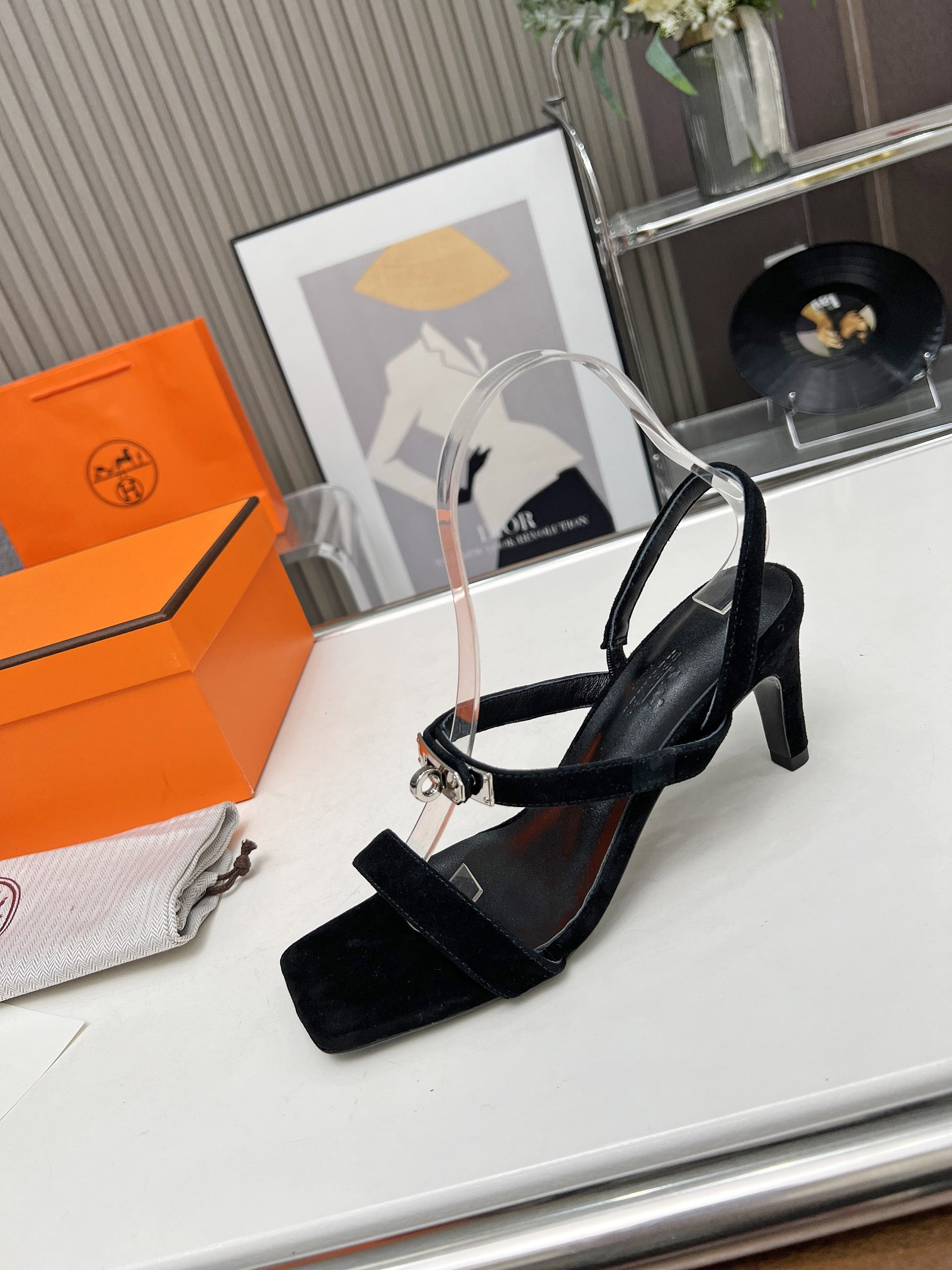 ua H**mes glamour 95 sandal