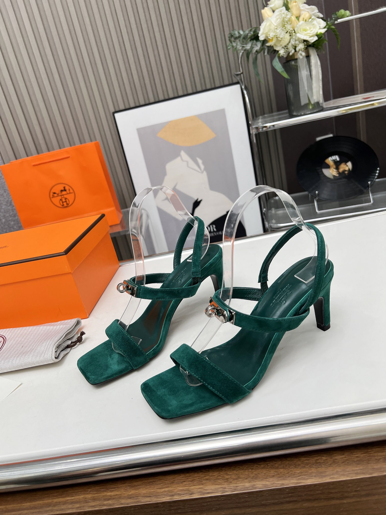 ua H**mes glamour 95 sandal