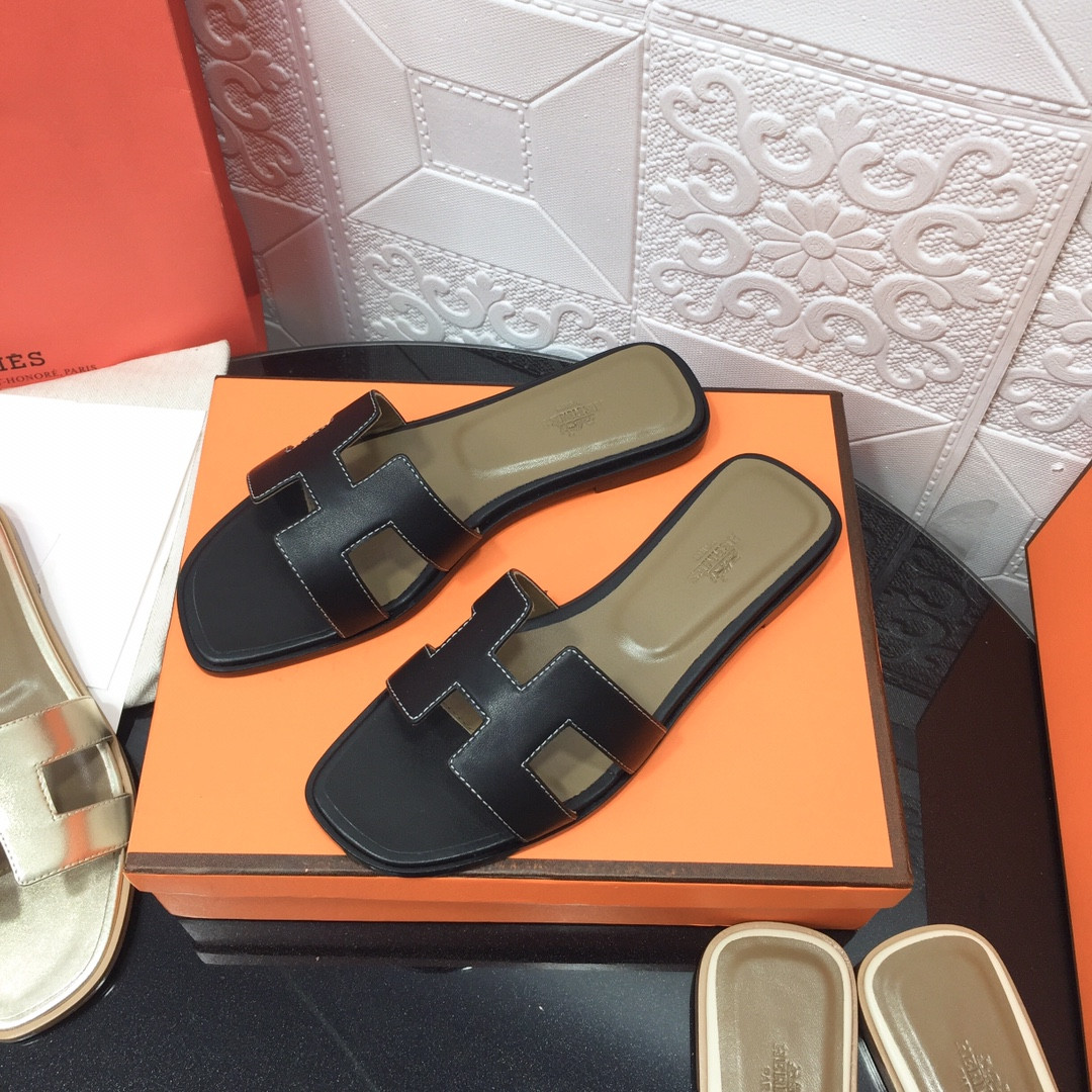 ua H**mes oran sandal