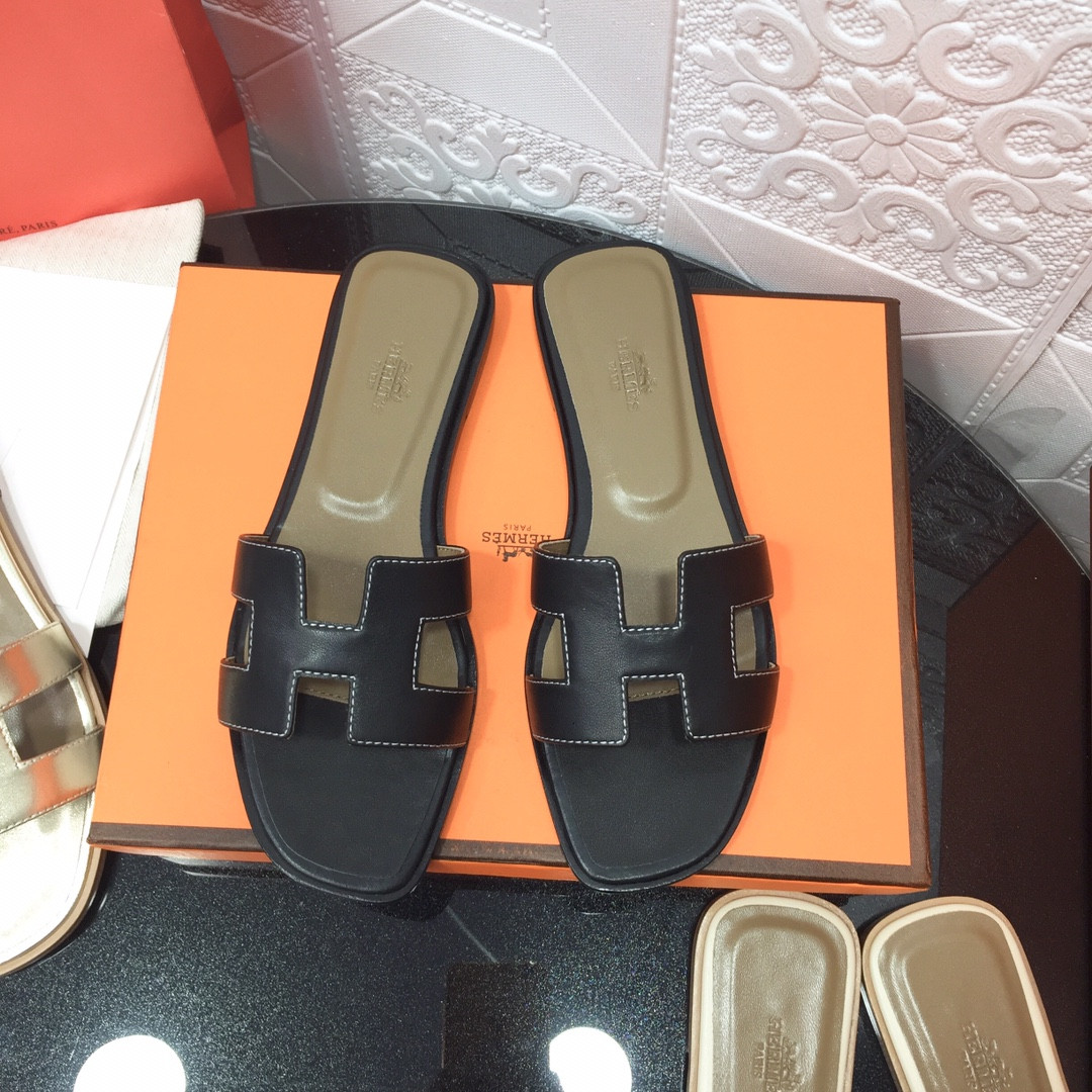 ua H**mes oran sandal