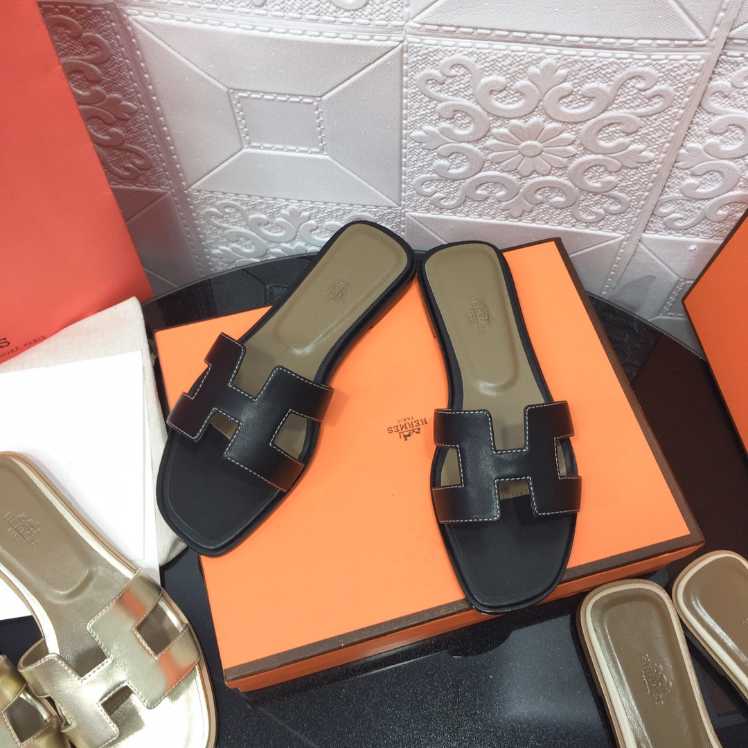 ua H**mes oran sandal